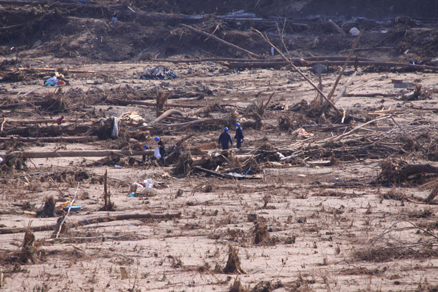 復旧 がれき 撤去 明戸