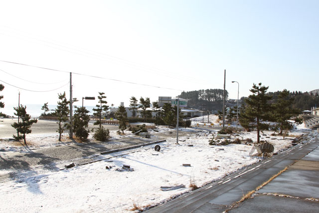 Damage / Taneichi office of Iwate Sea-Farming Association / Product promotion center / Seaside park