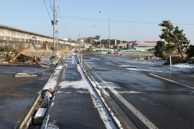 Damage / Taneichi office of Iwate Sea-Farming Association / Product promotion center / Seaside park