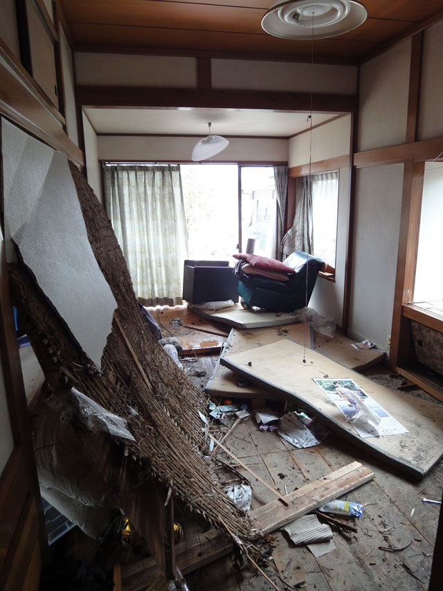 Offered pfotograph by townsperson 11 Mar, 2011 / Earthquake