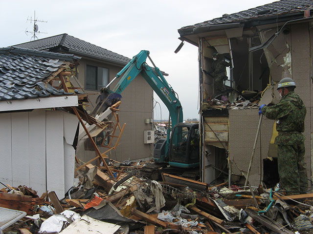 Wakabayashi / Rubble / Clearance working