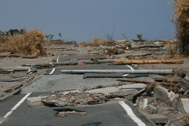 Damage / Rachihama / Seaside