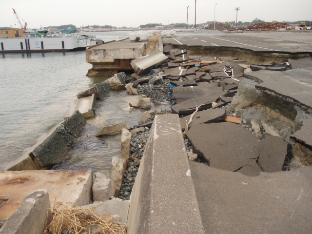 港湾 3.242号ふ頭護岸