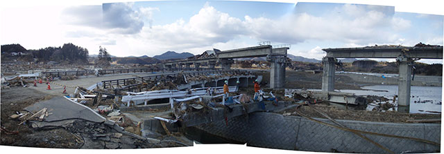 R45 気仙沼市 外尾川橋（橋梁歩道部流出）