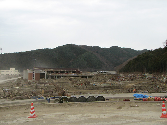 新町裏 被害 学校