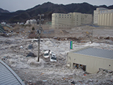 Iwate Kamaishi Harbor / Tsunami struck the office